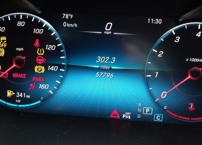 Car image 7