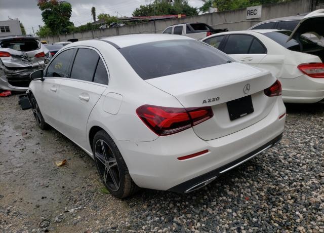 2019 Mercedes-Benz A-Class auction photo 3