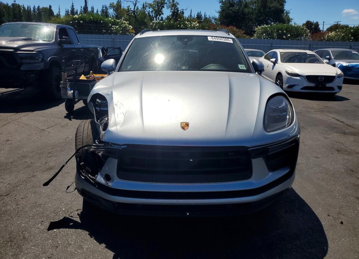 2022 Porsche Macan auction photo 5