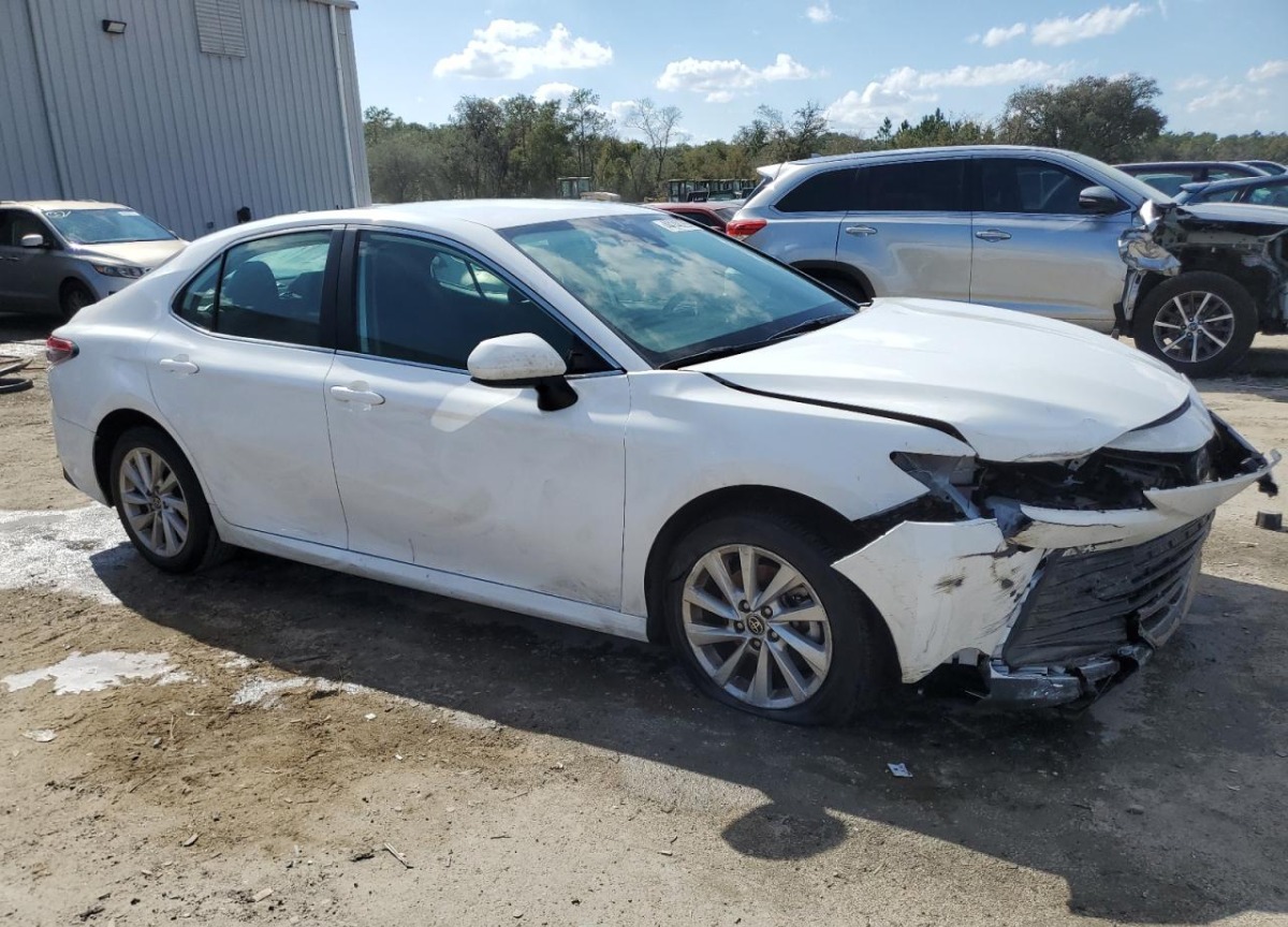 2023 Toyota Camry auction photo 4