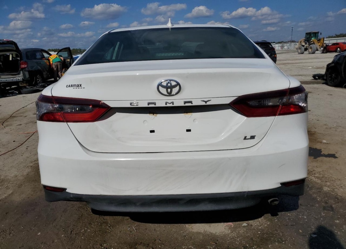 2023 Toyota Camry auction photo 6