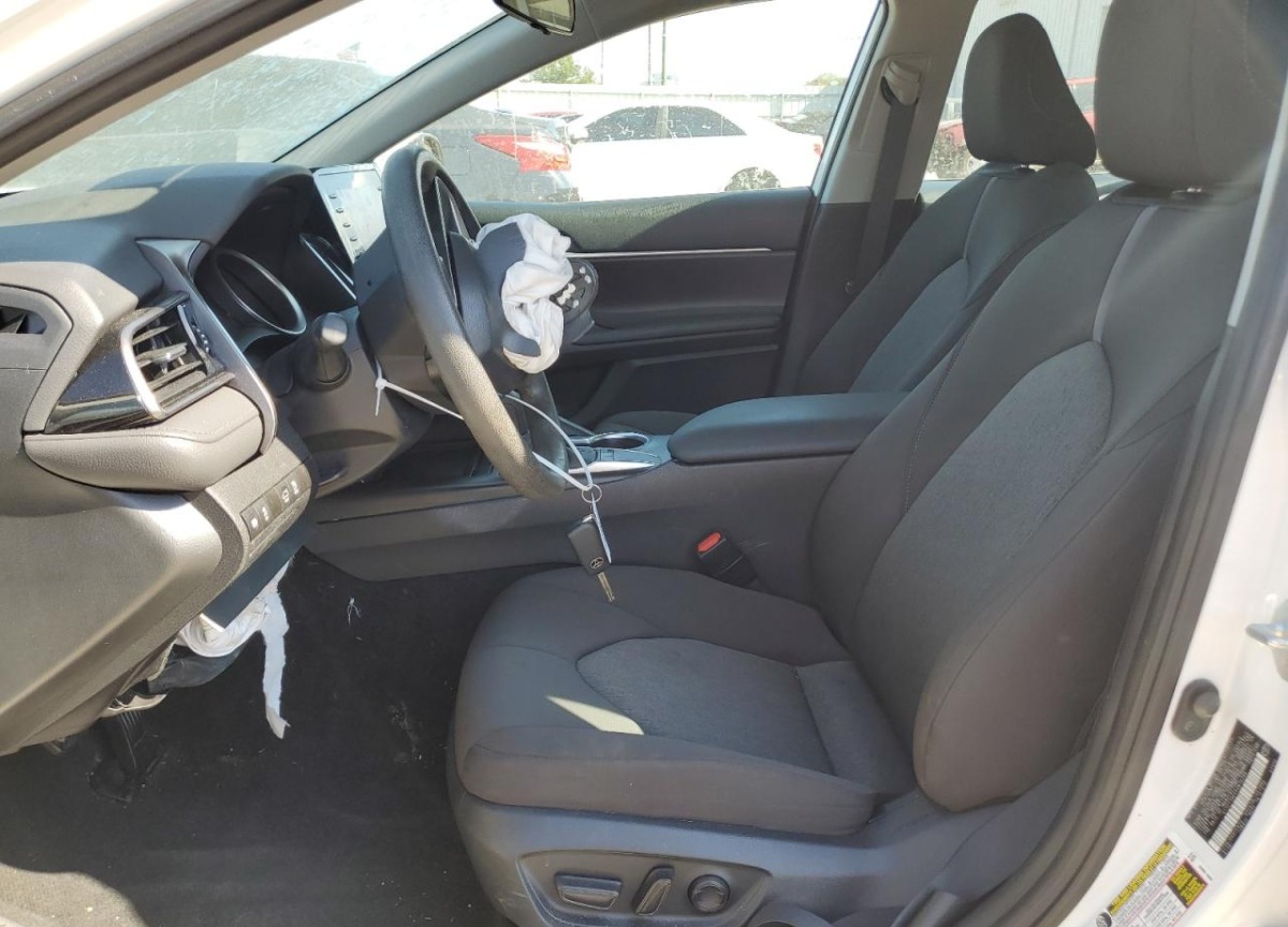 2023 Toyota Camry auction photo 7
