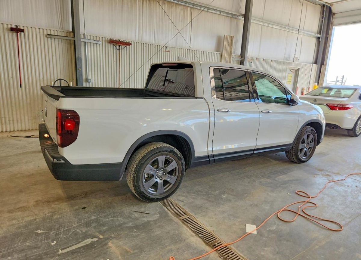 2020 Honda Ridgeline auction photo 3