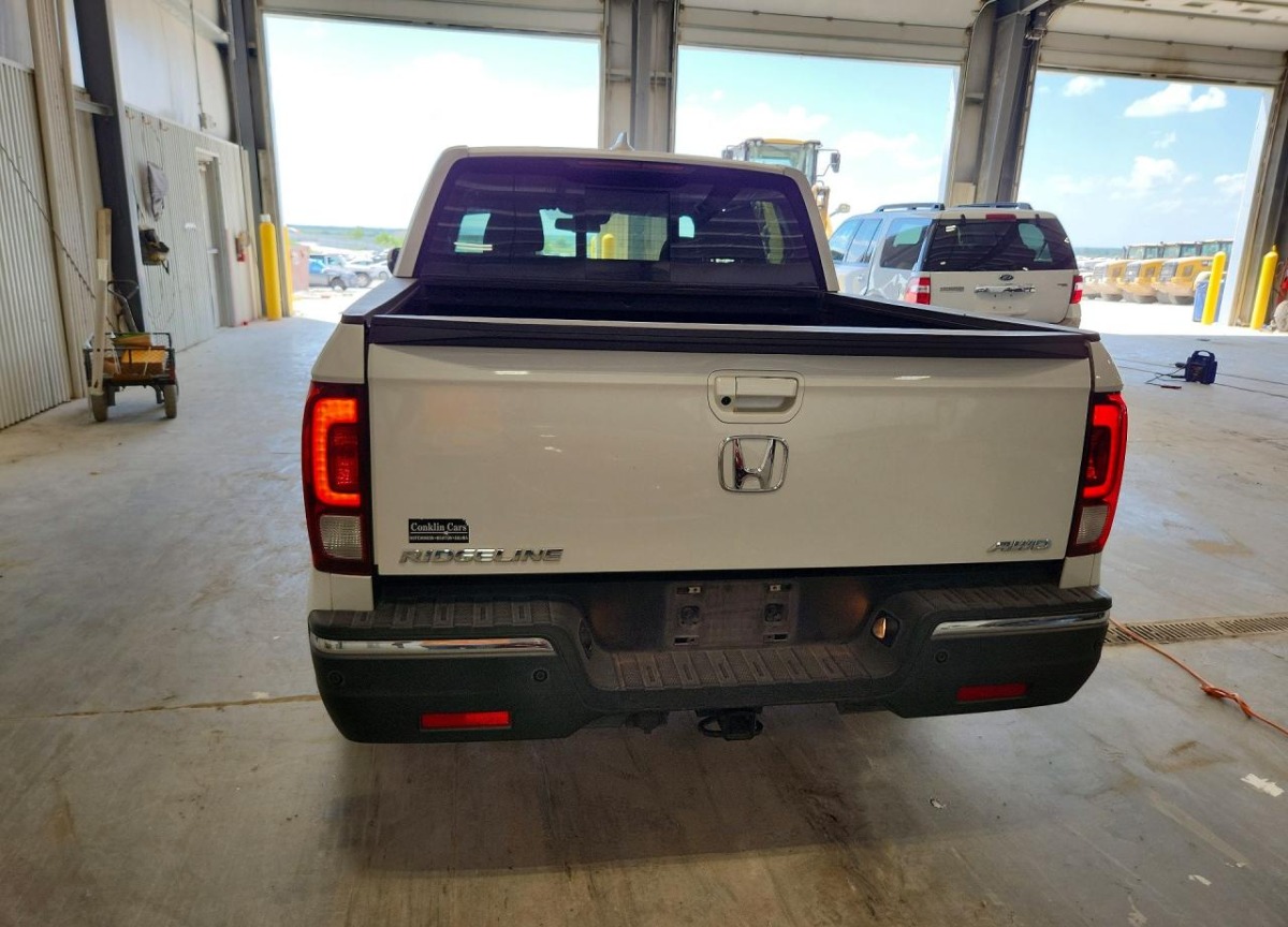 2020 Honda Ridgeline auction photo 6