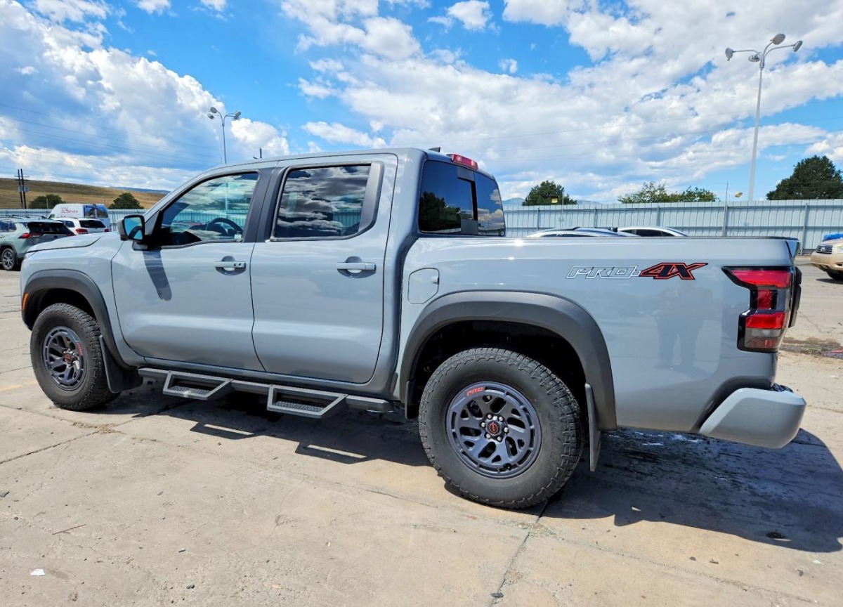 2025 Nissan Frontier auction photo 2