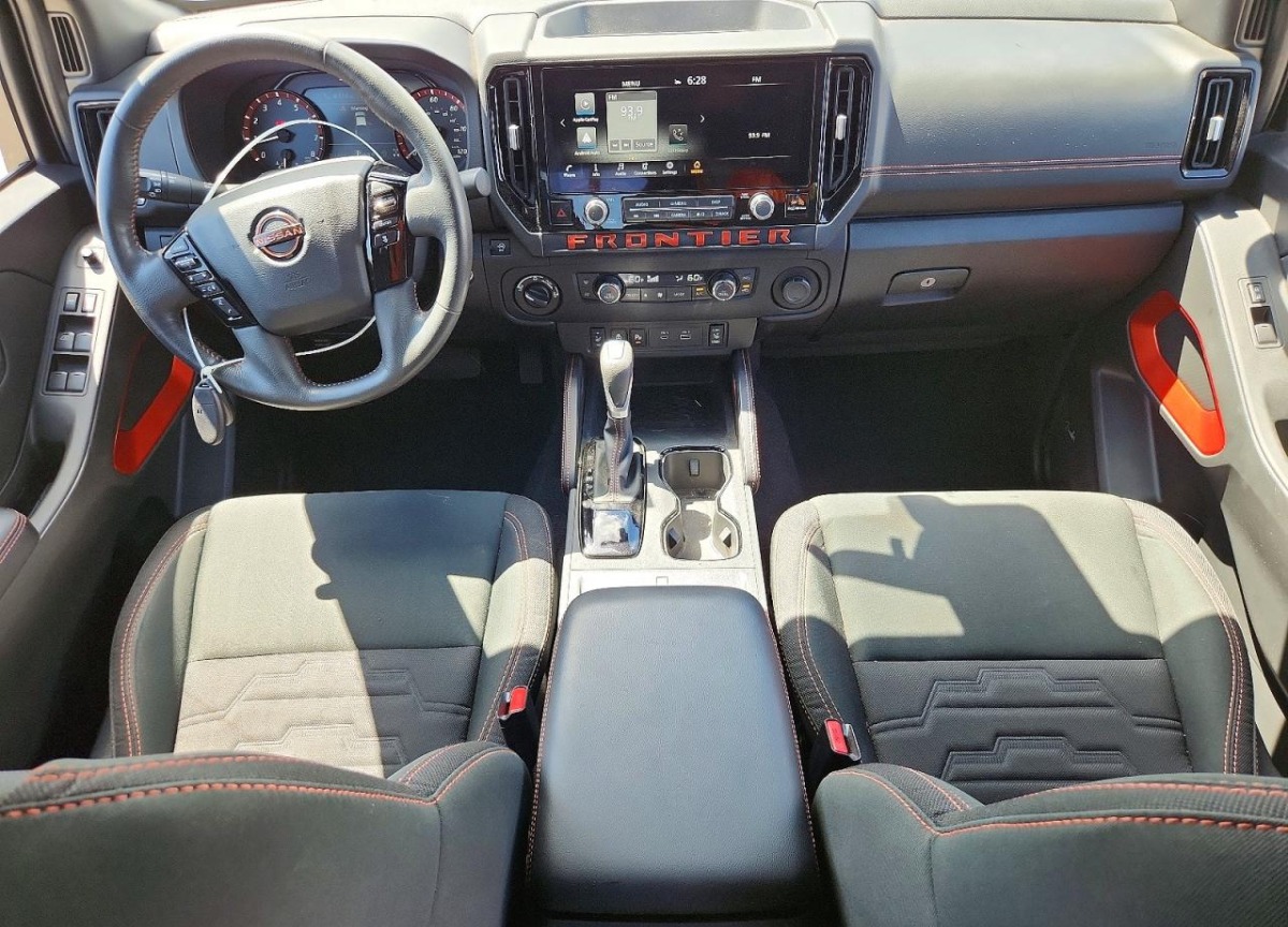 2025 Nissan Frontier auction photo 8